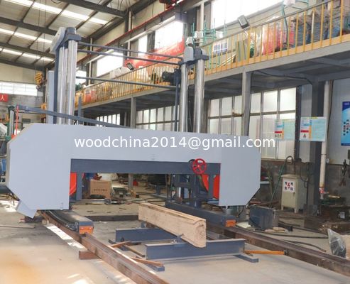 La máquina de montaje de madera es una máquina de montaje de madera.