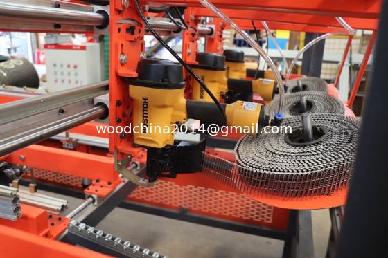 Plataforma semi automática que clava la máquina, clavando la máquina para la plataforma de madera, máquina para clavar la plataforma