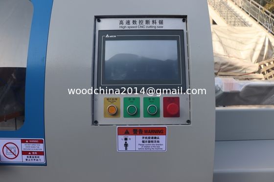 High Precision Electronic Cutting Saw / Wood Automatic Cross Cutter Saw Mill / Wood Timber Cut Off Saw