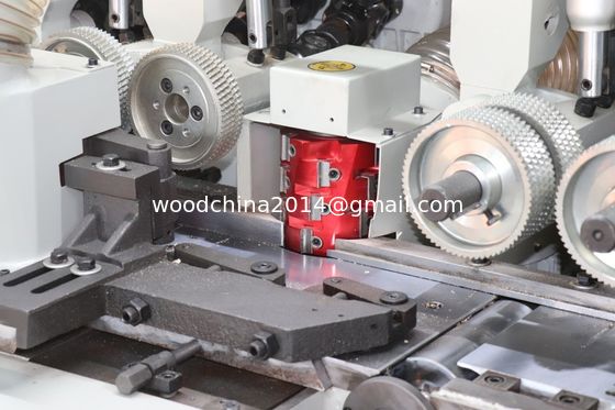 Equipo de moldeo de trabajo rápido para pisos de madera