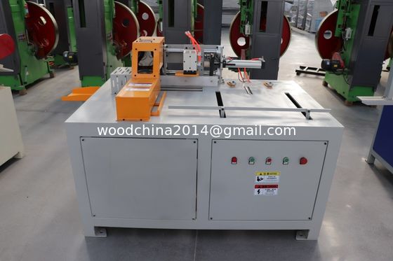 Máquina de corte de bloques para paletas de madera automática de madera pequeña paleta de bloques de madera cortadora de cortador de banda máquina de hacer sierra