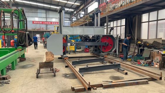 80HP Diesel Engine powered Heavy Duty Horizontal Band Sawmill for Wood Processing